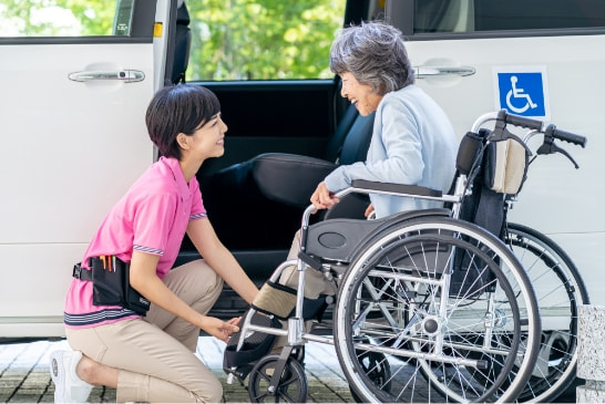 開業時の車両不足に